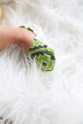 HANDMADE EMBROIDERED BABY SHOES 6-12 MONTHS