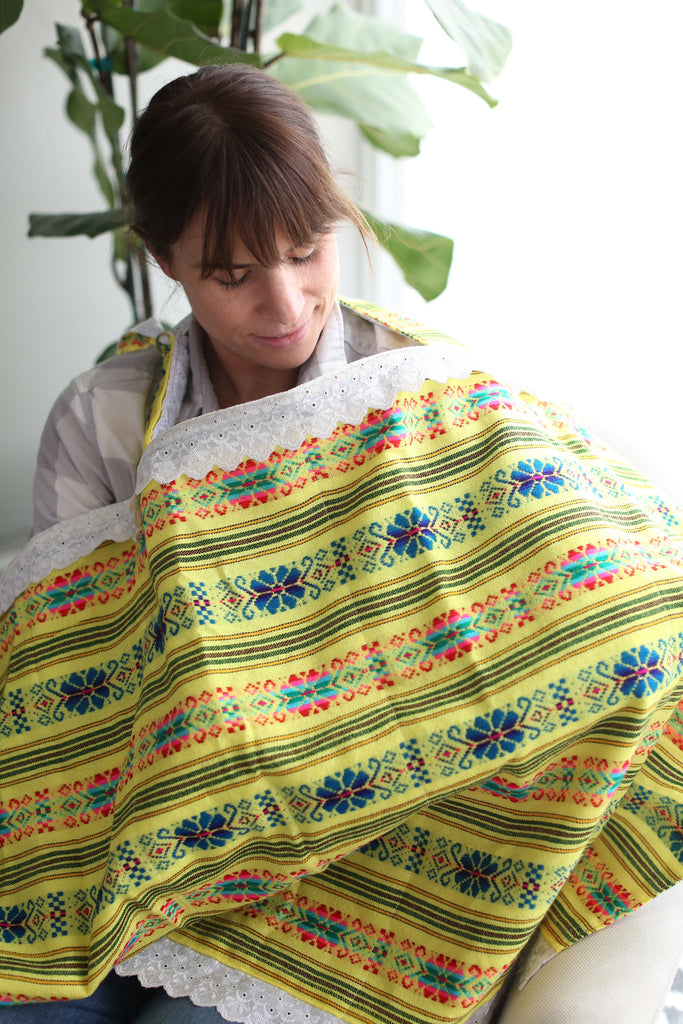 SWEET & EMBROIDERED NURSING COVER-YELLOW