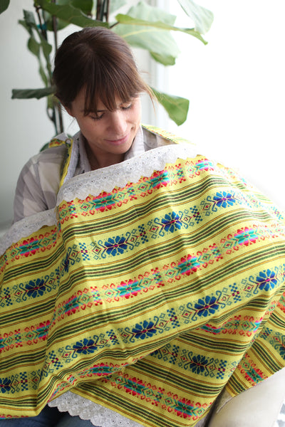 SWEET & EMBROIDERED NURSING COVER-YELLOW