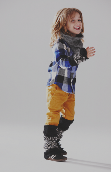 HAND-KNIT BLACK & OATMEAL LEG/ARM WARMER